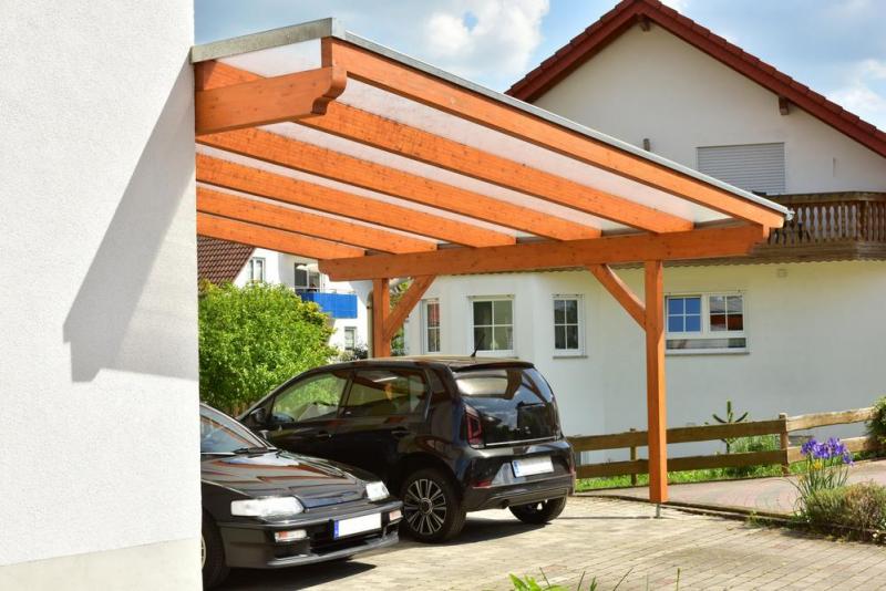 Pose de carport : quel mod&egrave;le choisir pour votre maison ?