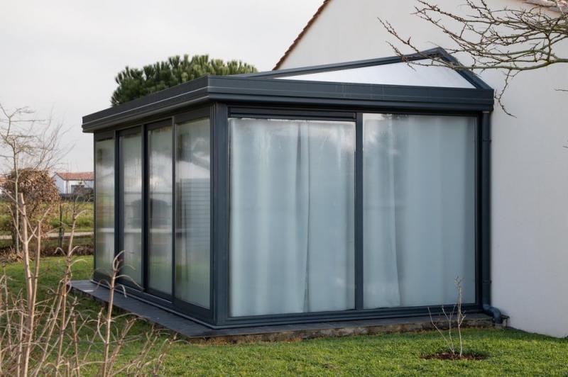 Passer &agrave; une v&eacute;randa en aluminium change la luminosit&eacute; d'une maison &agrave; Ploufragan